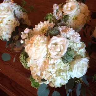 Early Spring Wedding... Bride's Bouquet and Bridesmaids Bouquets