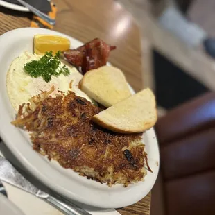 2 egg breakfast with hash browns
