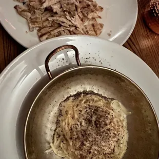 Cacio e Pepe but adding chicken (served on the side to be added)