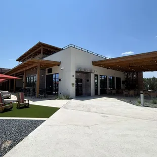 Lots of outdoor seating... Can't wait for great weather to sit out here