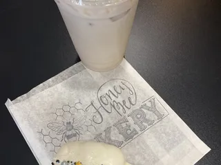 Honey Bee Bakery