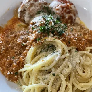 Classic Spaghetti and Meatballs