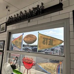 a view of the outside of the restaurant