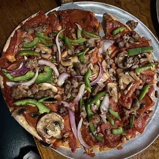 16" Kitchen Sink Pizza