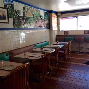 Love the retro decor (and the excellent food!)