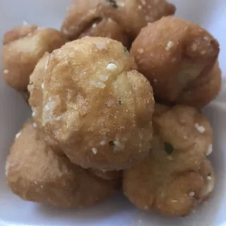 Handmade Garlic Knots