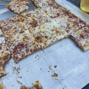 Cheese pizza