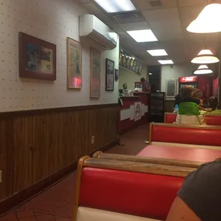 Pizza:10 Atmosphere:2 Company: