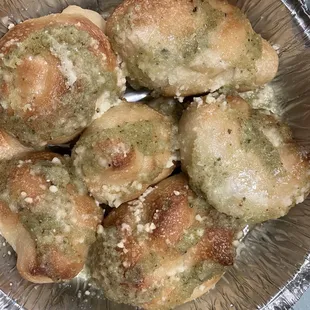 Garlic knots