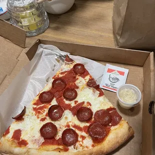 Pepperoni slice