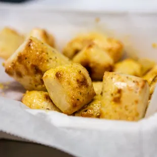 a basket of fried potatoes