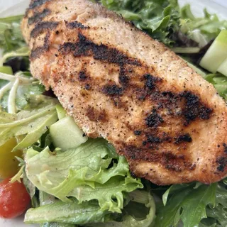 Grilled Salmon Salad