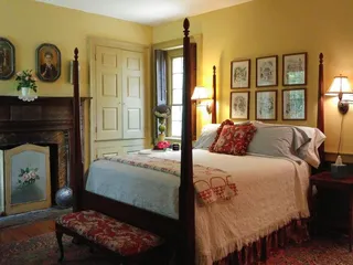 Historic Scottwood Bed & Breakfast
