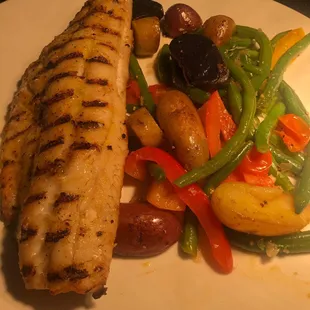 fish, grilled fish, grilled seafood, food, seafood
