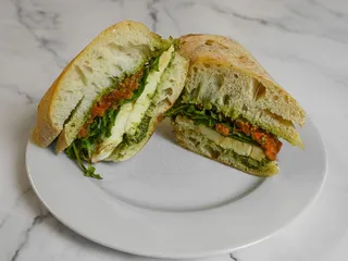 Parisi Café - Overland Park