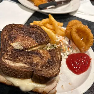 A Rachel with a Ruben behind it