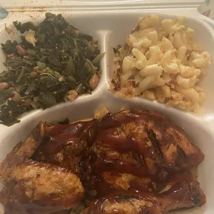 Chicken dinner (4 pieces of chicken and 2 sides - Mac &amp; cheese and greens and beans)