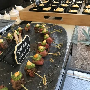 ows a variety of appetizers