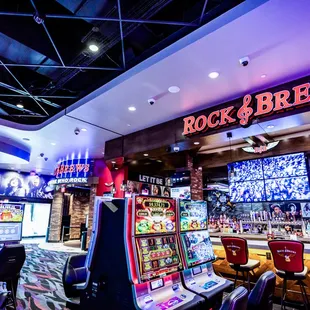 Plenty of TVs to watch the game!