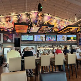 Big, bright and lively!