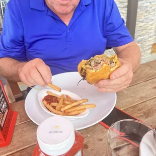 Alice Coopers Poison Burger