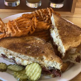 Pastrami Reuben