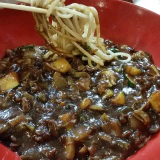 Beef Ja Jang Myun