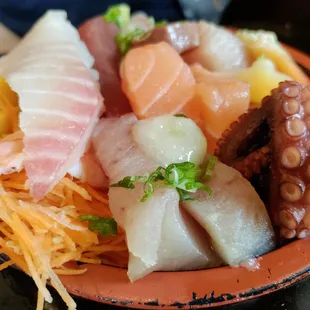 Chirashi (assorted sashimi over rice)