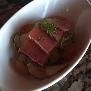 Seared Tuna Salad