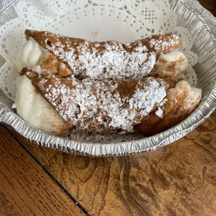 Cannoli (2) (takeout)