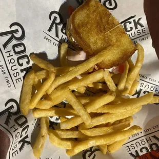 Half Turkey sandwich