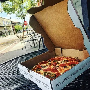 We now have pizza ! Also serving late night