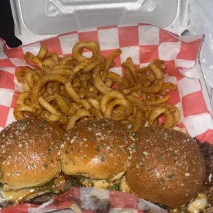Beef Burger sliders &amp; seasoned Curly Fries