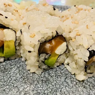  sushi roll on a plate