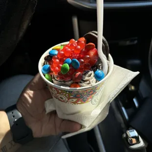 Cookies &amp; Cream with strawberries, strawberry boba &amp; m&amp;m's.