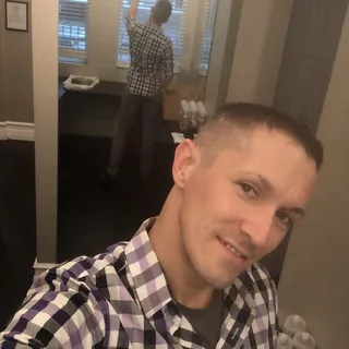 Me E.