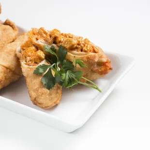 food, chicken wings and fried chicken