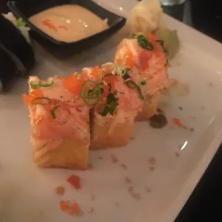 Garlic Salmon Roll