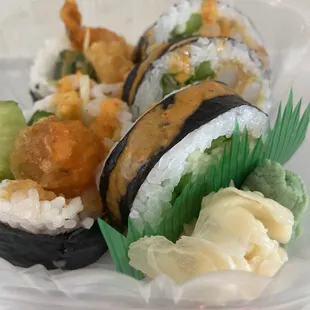 Mexican Maki-shrimp tempura, cilantro, jalapeno, masago &amp; spicy mayo drizzled with unagi sauce!2022