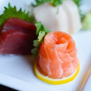 Trio Sashimi