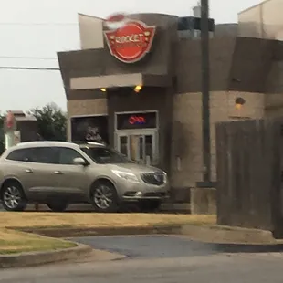 Outstanding customer service and fantastic coffee - keeps me coming back each day!