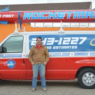 Vicente is a friendly home town guy.  His out going demeanor is fun and up beat.  He is ready for any challenge you may have ...