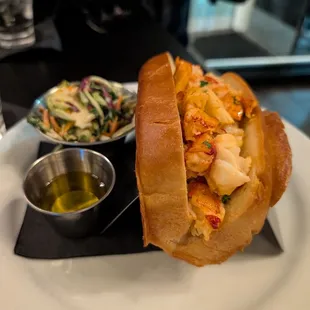 Hot lobster roll
