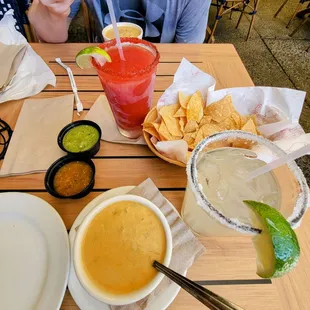 Loster corn chowder, chips and salsa.....margaritas were strong!