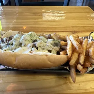Grilled Skirt Steak sammich with a side of fries and some Rockin Cheese sauce is almost too much for even me, almost.