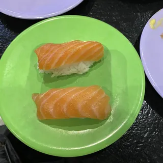 2 Piece Salmon Sushi