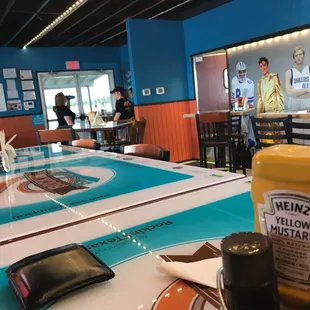 sushi and sashimi, interior