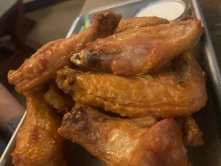 Guitars & Growlers Flower Mound