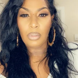 Niecy J.