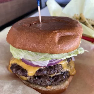 Double cheeseburger